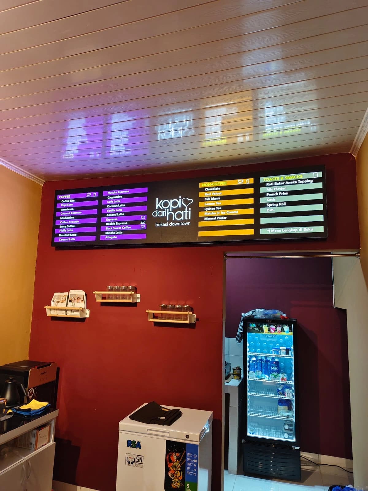 Outdoor wayfinding signs